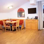 Appartement-gaestehaus Ursula Apartmán Flachau