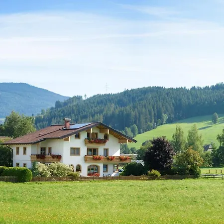 Appartement-gaestehaus Ursula Apartman *