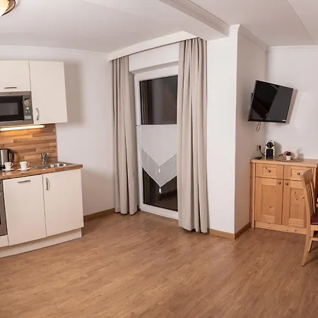 Appartement-gaestehaus Ursula フラッハウ