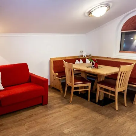 アパート Appartement-gaestehaus Ursula *