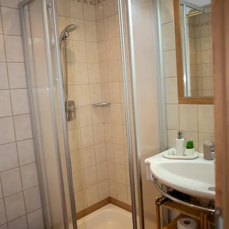 Appartement-gaestehaus Ursula Apartament